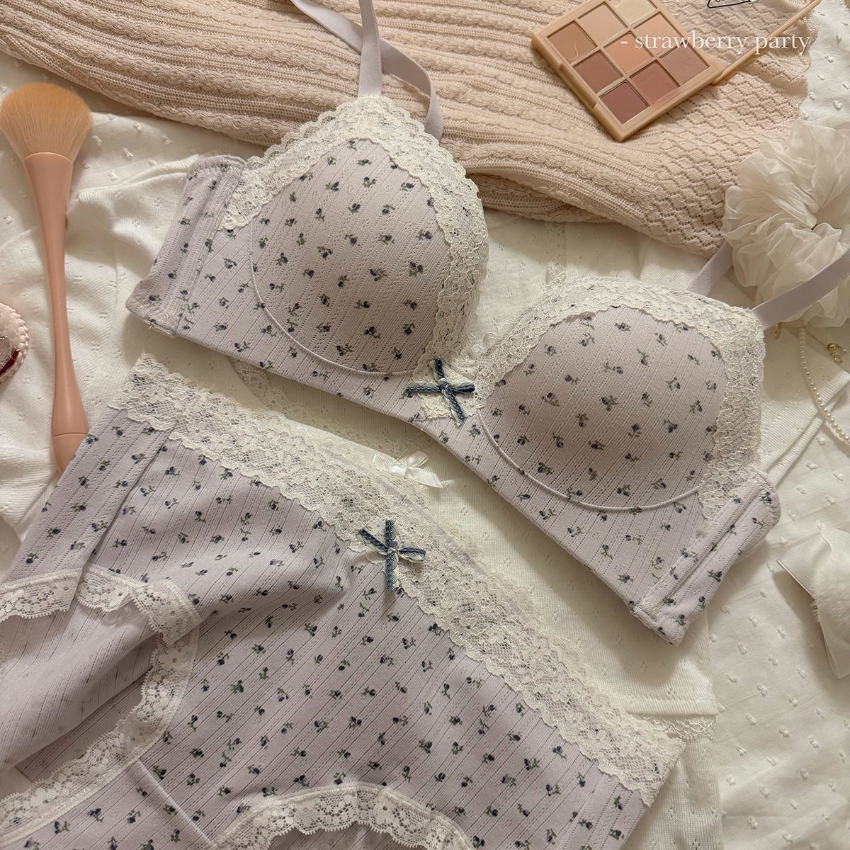 Set reggiseno floreale in pizz - Cotton Bra Everyday recensione e prezzo